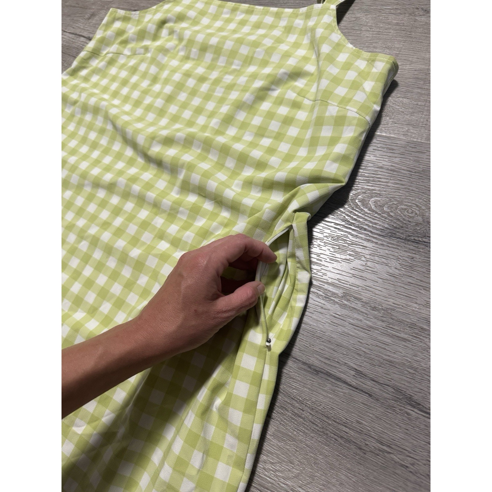 $169 Wayre Sevilla Sleeveless Shift Dress Lime Green Gingham Print L Euc Pockets — image 6 of 8